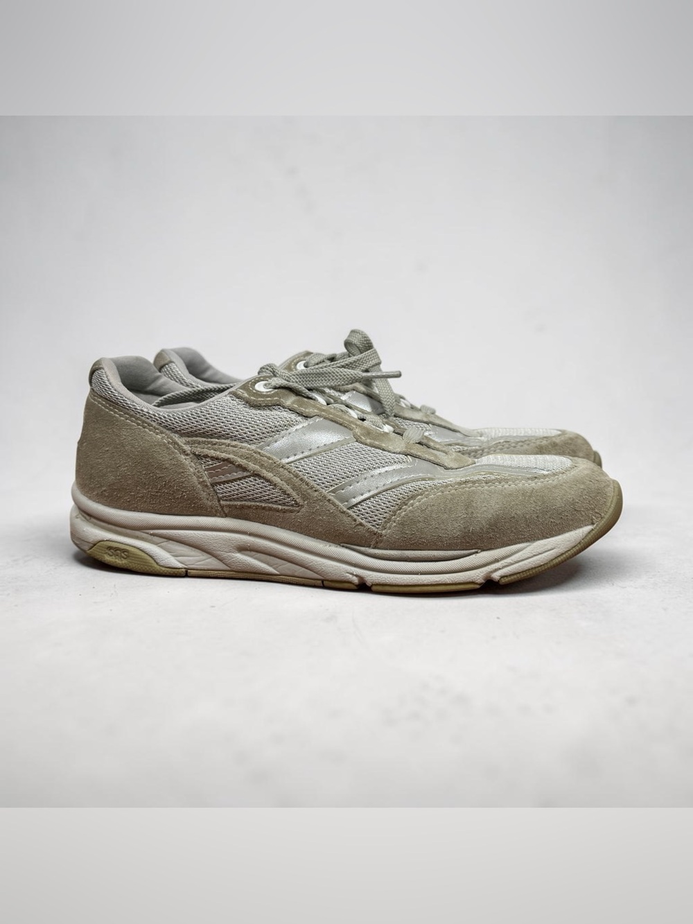 SAS Tour Mesh Suede Walking Sneakers Gray Women's 8.5N Tripad Comfort Athleisure